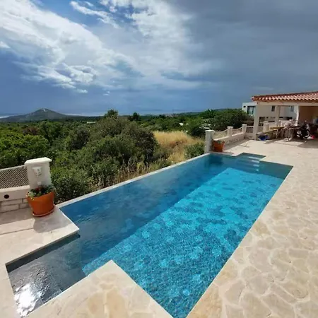 Tatil Evi Mediterranea Seaview Primošten