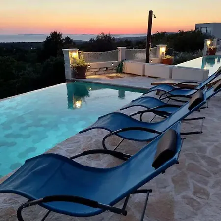 Mediterranea Seaview Tatil Evi *